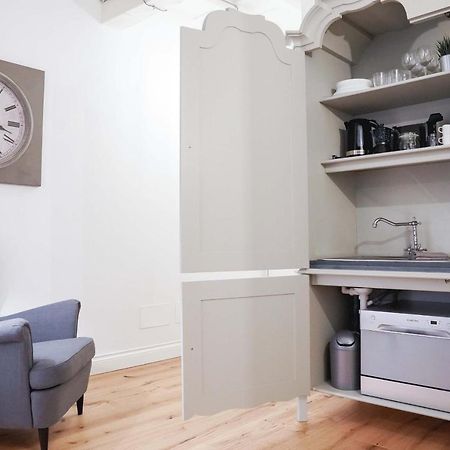 Art Apartment Black & White Suite 佛罗伦萨 外观 照片