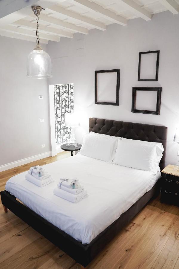Art Apartment Black & White Suite 佛罗伦萨 外观 照片