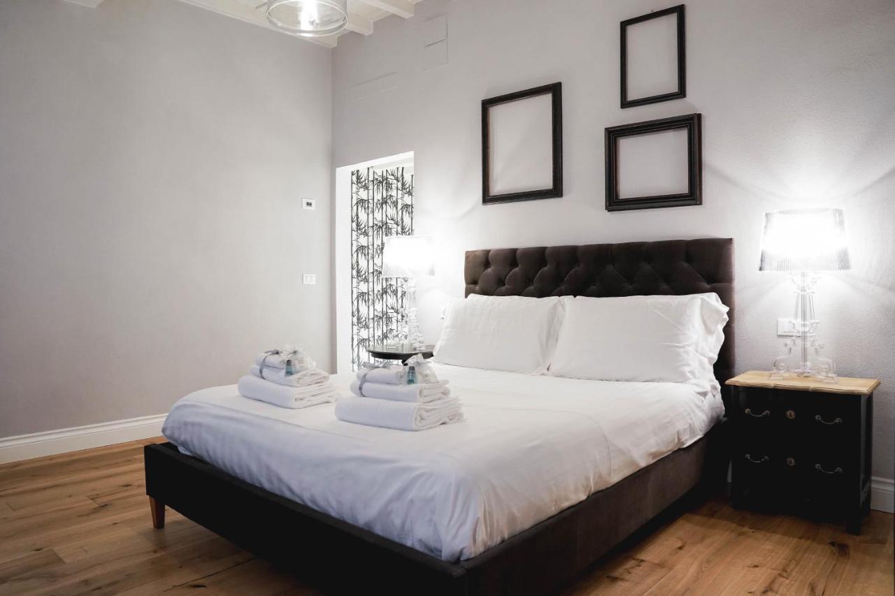 Art Apartment Black & White Suite 佛罗伦萨 外观 照片