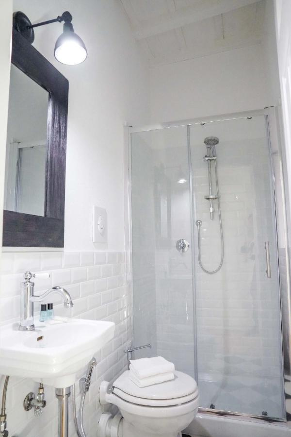 Art Apartment Black & White Suite 佛罗伦萨 外观 照片