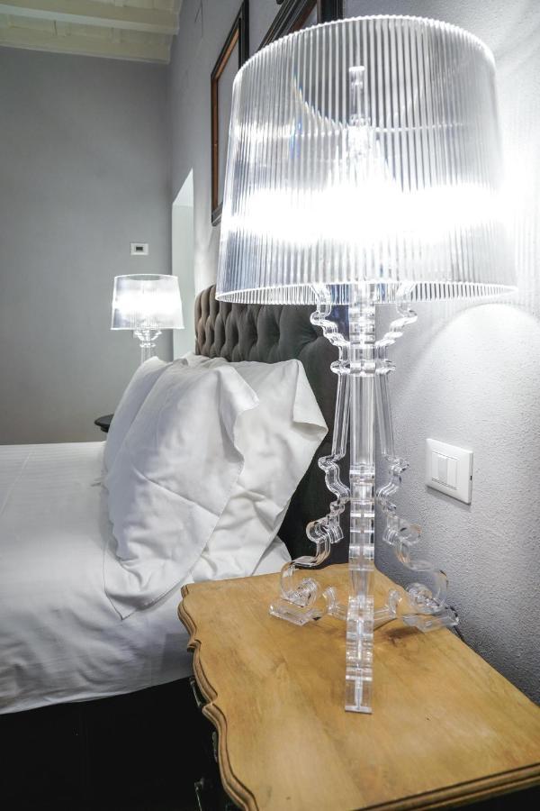 Art Apartment Black & White Suite 佛罗伦萨 外观 照片