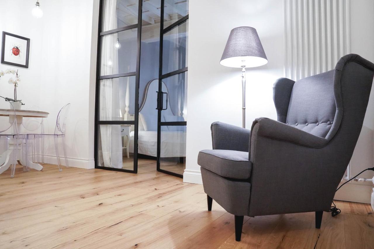 Art Apartment Black & White Suite 佛罗伦萨 外观 照片